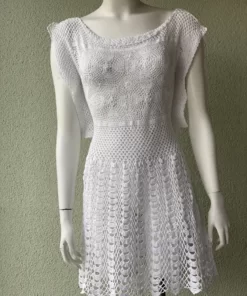 Alternative view of Nicollette